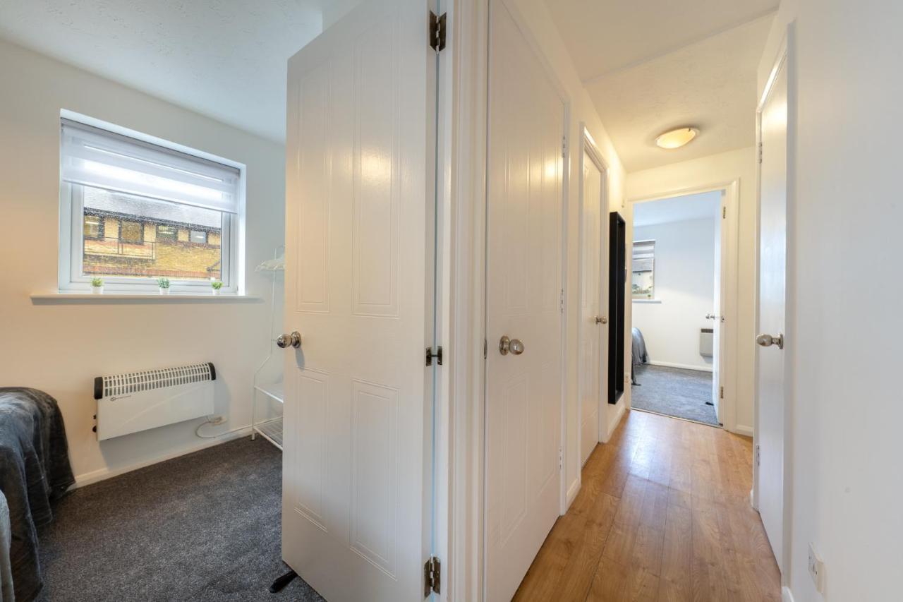 בישופס סטורטפורד Luxury 2 Bed Apartment Stansted Airport Bishops Stortford מראה חיצוני תמונה