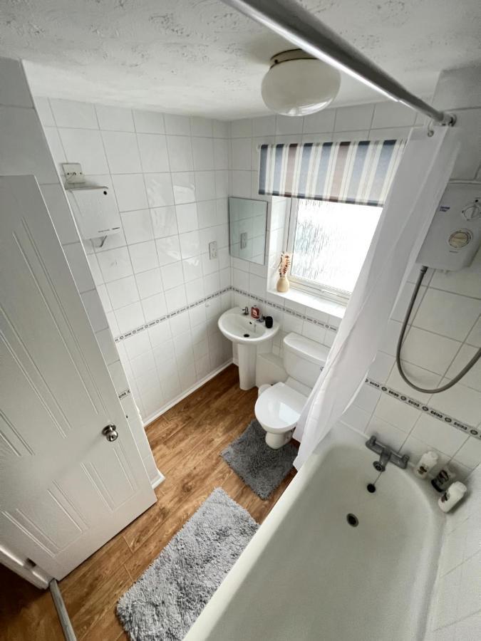 בישופס סטורטפורד Luxury 2 Bed Apartment Stansted Airport Bishops Stortford מראה חיצוני תמונה
