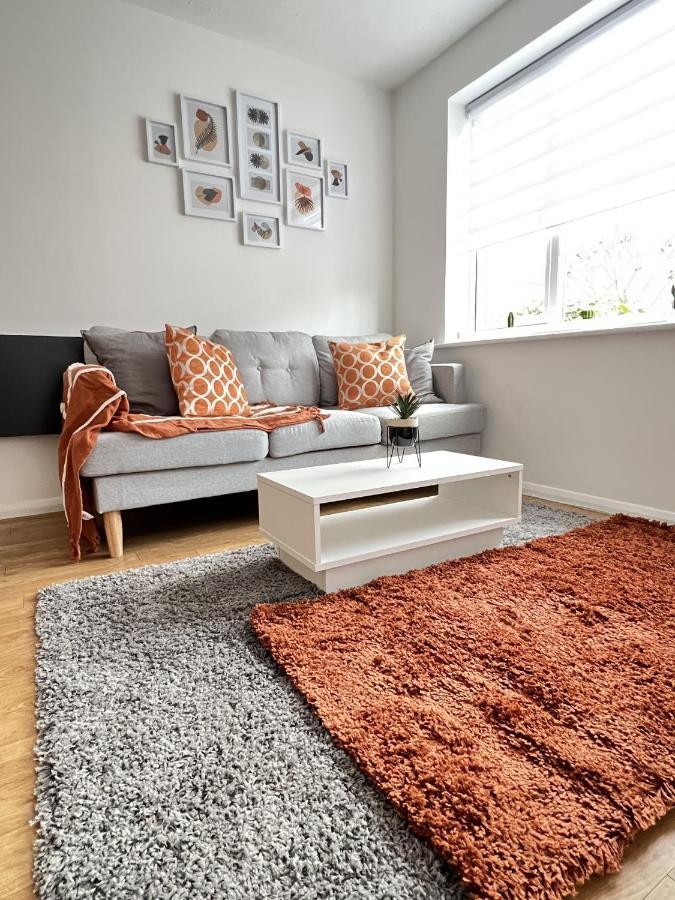 בישופס סטורטפורד Luxury 2 Bed Apartment Stansted Airport Bishops Stortford מראה חיצוני תמונה